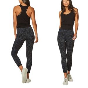 Lululemon | Align Pant II (25")
Lacescape Dark Cast Black